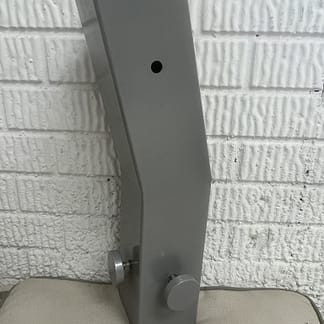 cantilever bottom sleeve with rotation and locking knobs